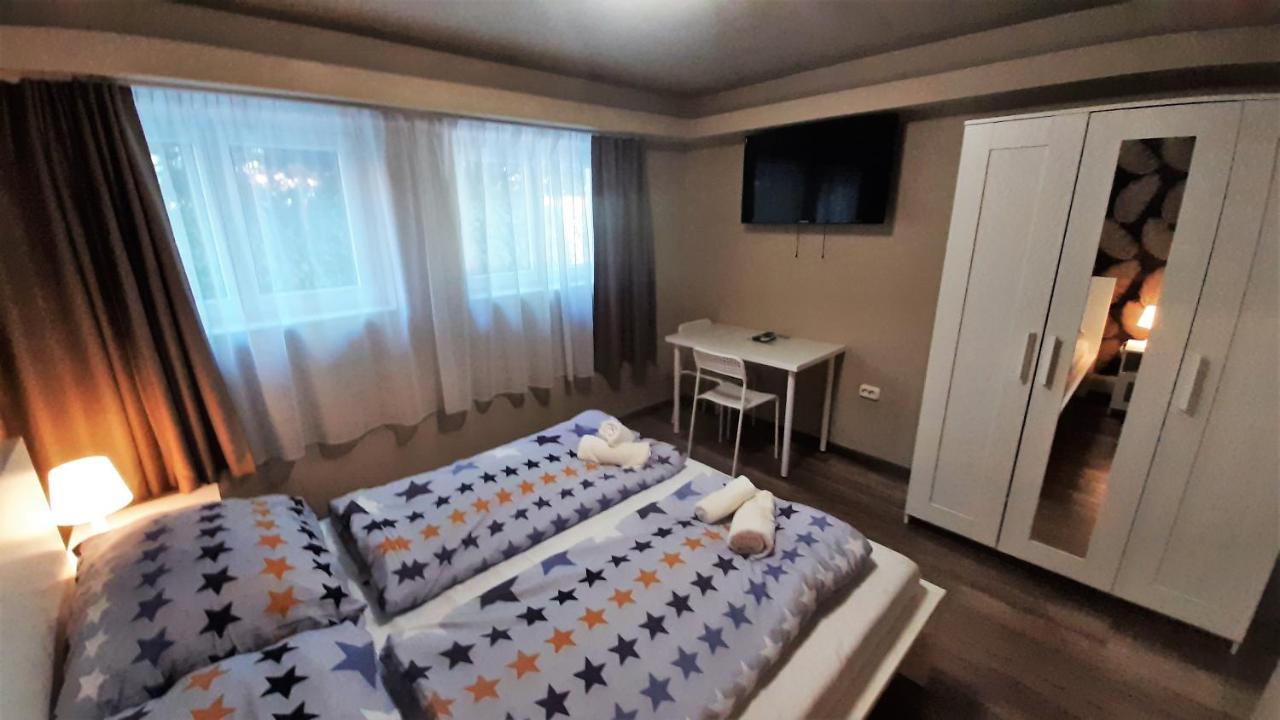 Zoeldhaz Panzio Bed & Breakfast Gyenesdiás Exterior foto